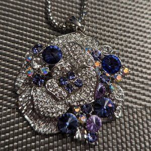 Crystal pendant